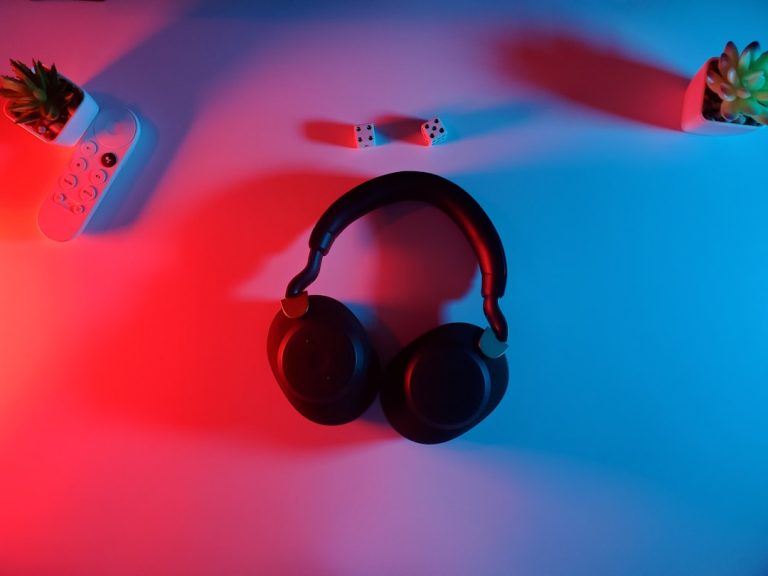 The Symphony of Silence: Finding the Perfect Headphones for Your Lifestyle