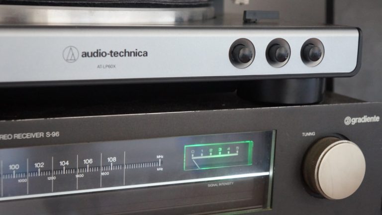 Vinyl Renaissance: Why Turntables are Spinning Back into Style